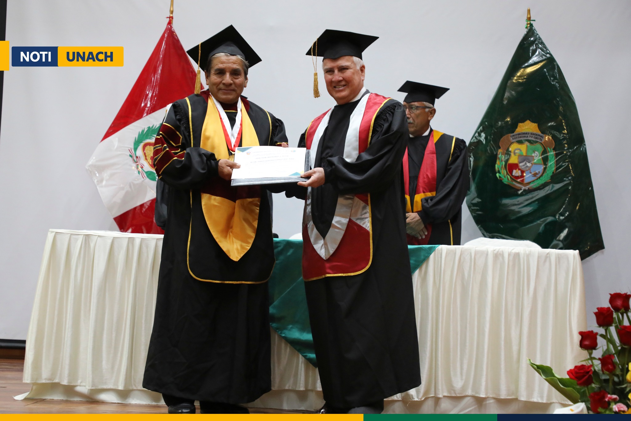 UNACH, CONFIERE EL GRADO HONORÍFICO DE “DOCTOR HONORIS CAUSA” A RECTOR DE LA UNI