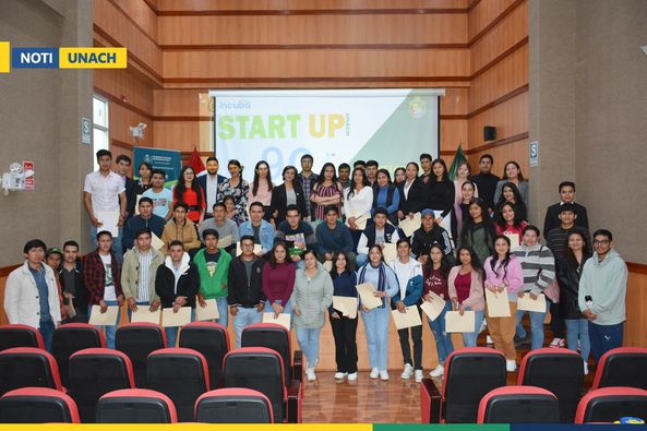 INCUBA UNACH DIO LA BIENVENIDA AL PROGRAMA DE PRE INCUBACIÒN A LOS POSTULANTES DEL CONCURSO START UP UNACH 9C
